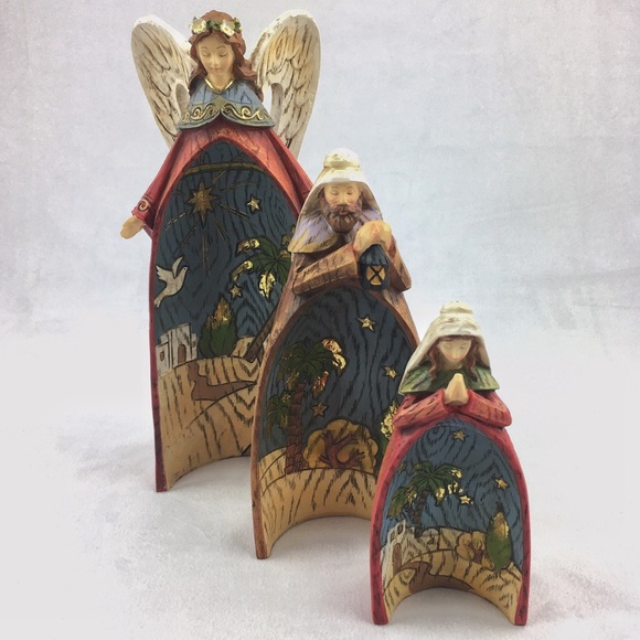 Roman Nativity Scene Christmas Nesting Figurines - Picture 1 of 7